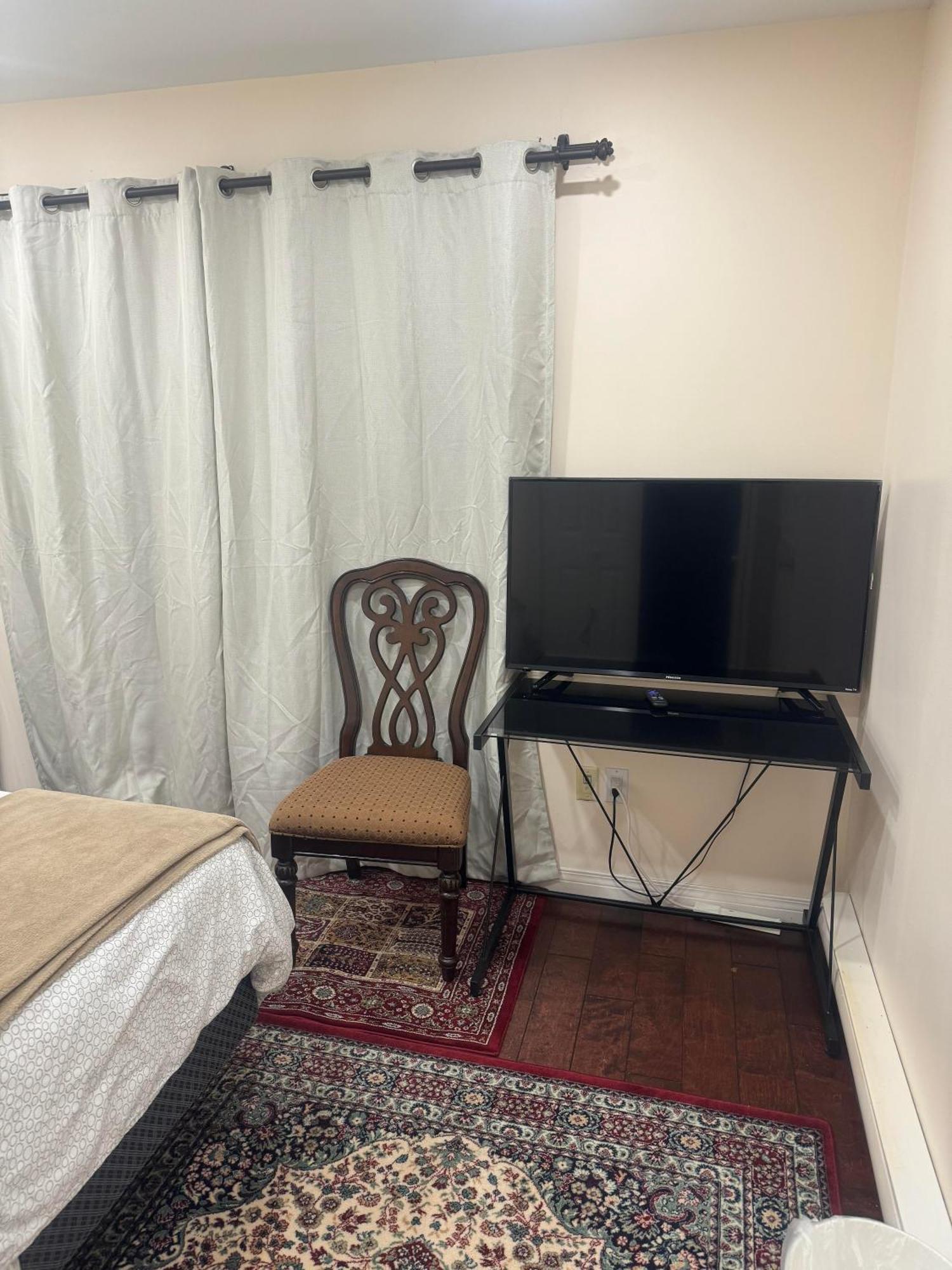Comfortable Guest Home Near Downtown Vancouver & Sights & Stores Екстер'єр фото