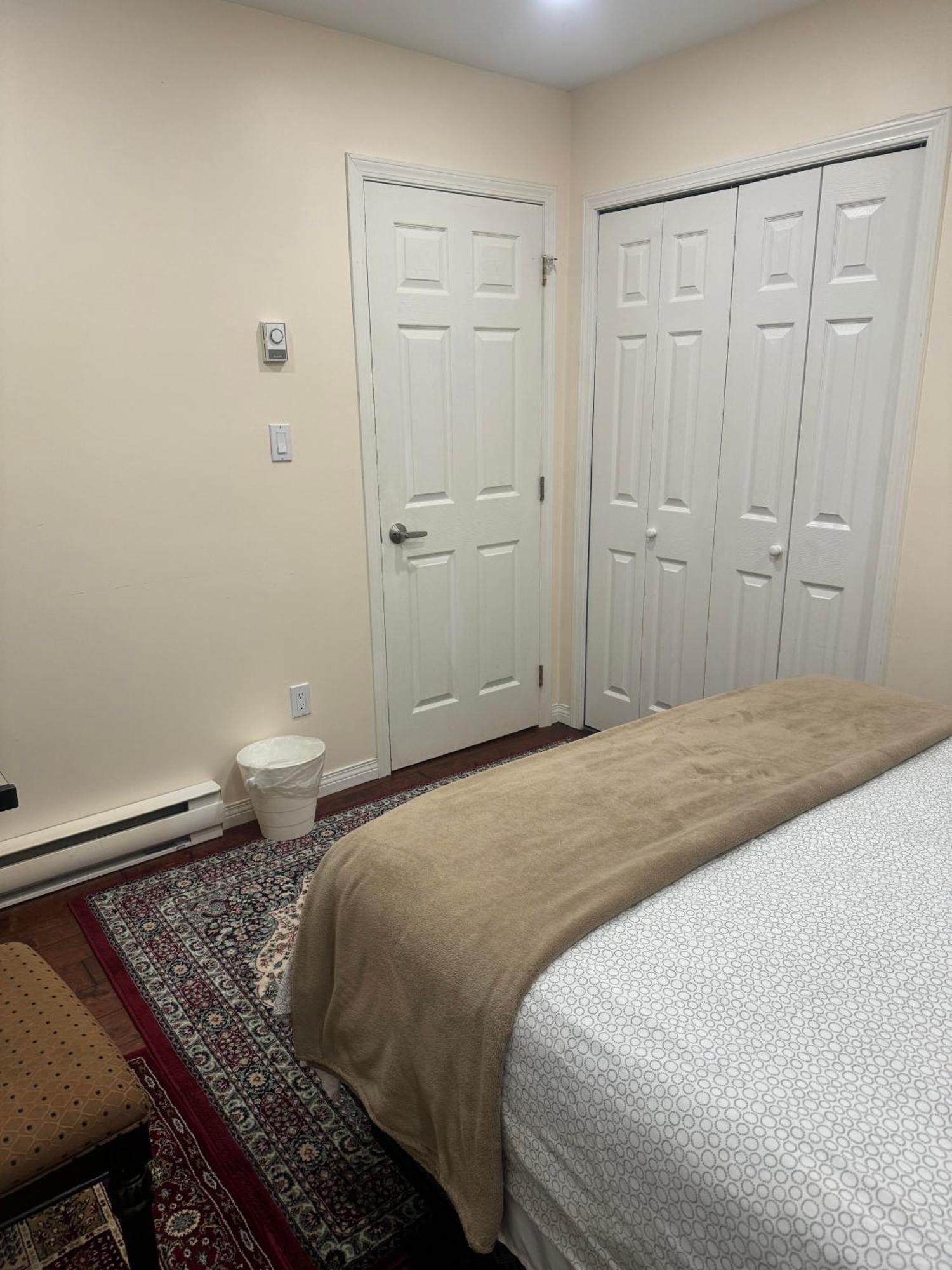 Comfortable Guest Home Near Downtown Vancouver & Sights & Stores Екстер'єр фото